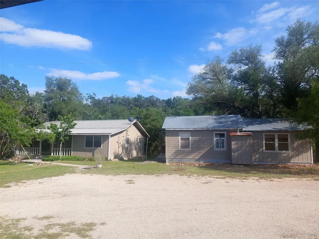 4553 Mccall Creek Road Blanco TX 78606