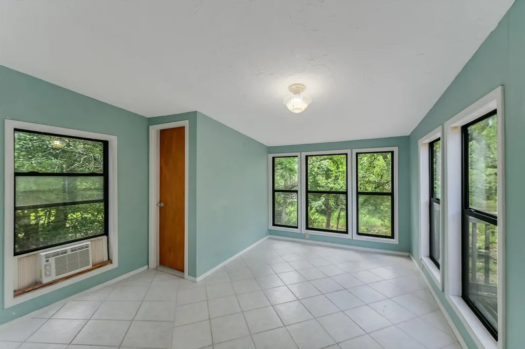 4553 Mccall Creek Road Blanco TX 78606