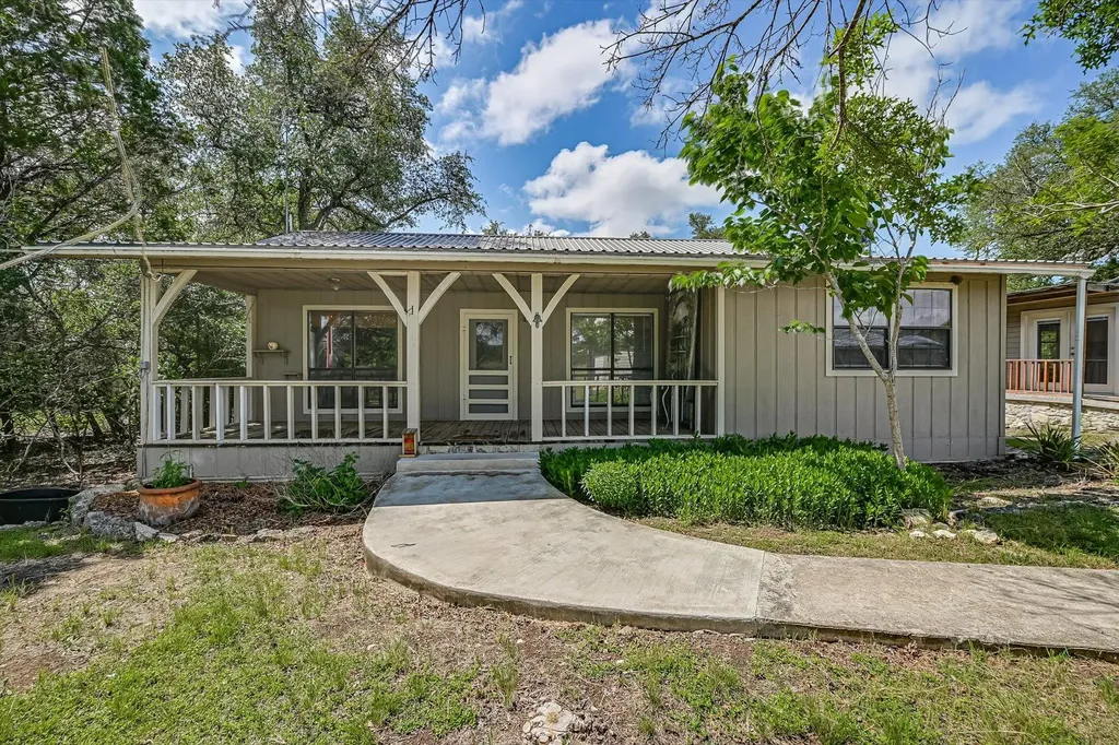 4553 Mccall Creek Road Blanco TX 78606