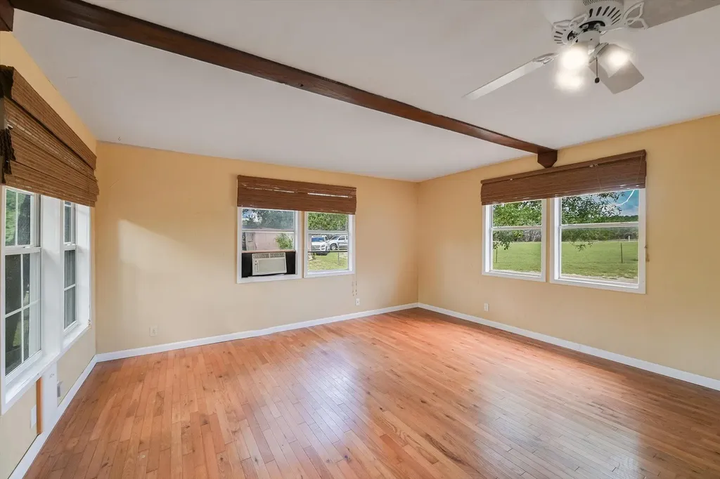 4553 Mccall Creek Road Blanco TX 78606