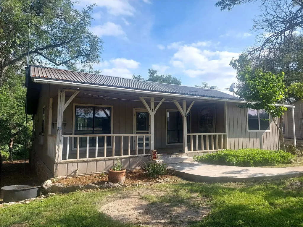 4553 Mccall Creek Road Blanco TX 78606