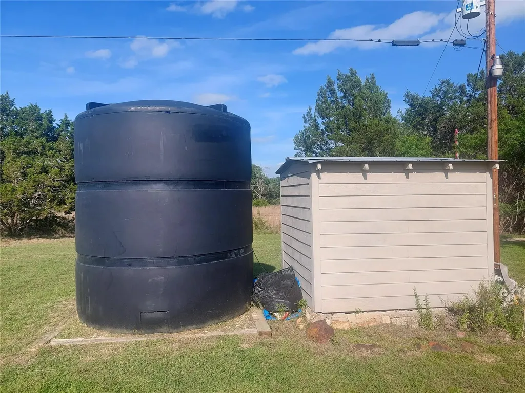 4553 Mccall Creek Road Blanco TX 78606
