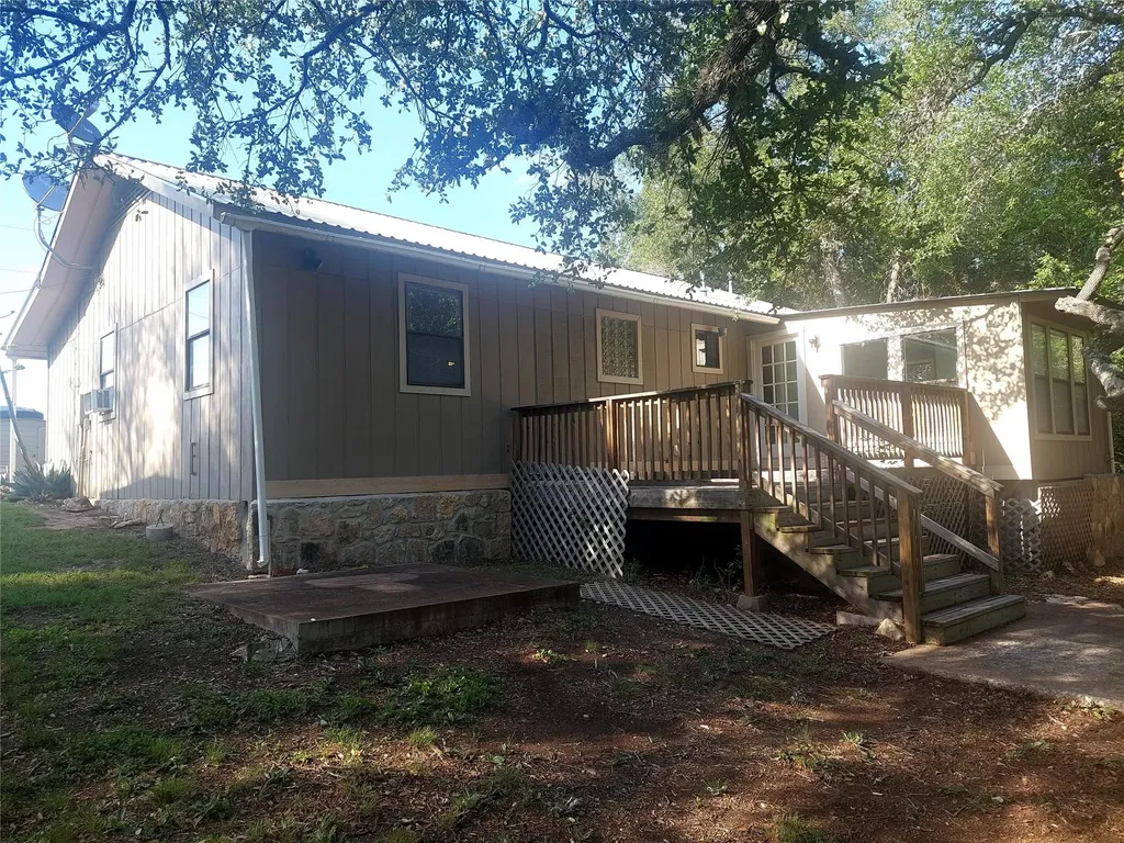 4553 Mccall Creek Road Blanco TX 78606
