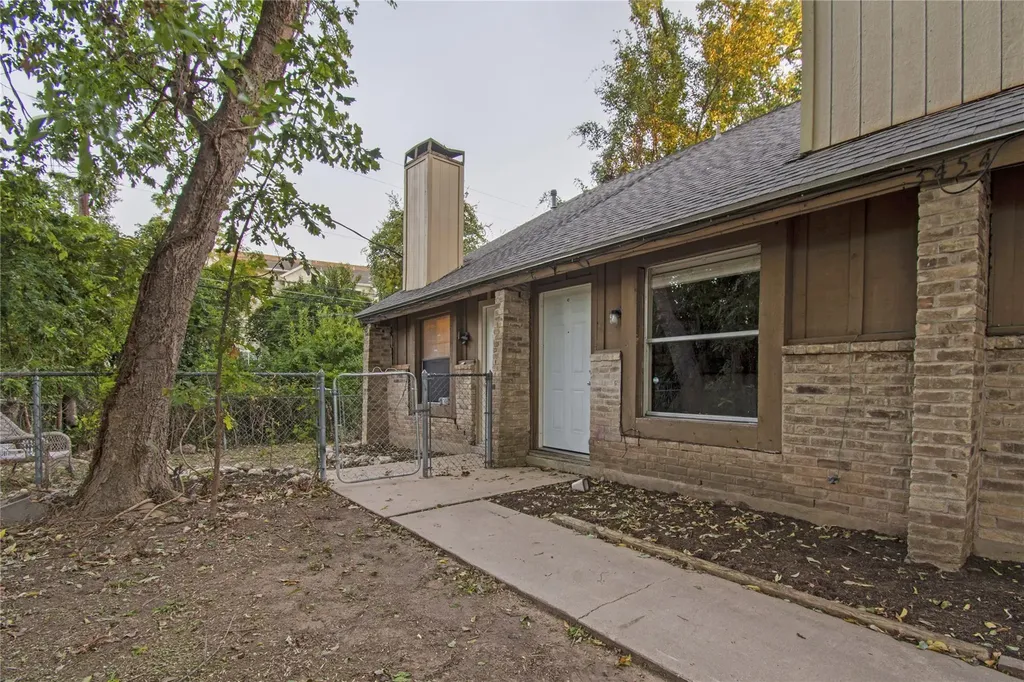 3454 Willowrun Drive Austin TX 78704