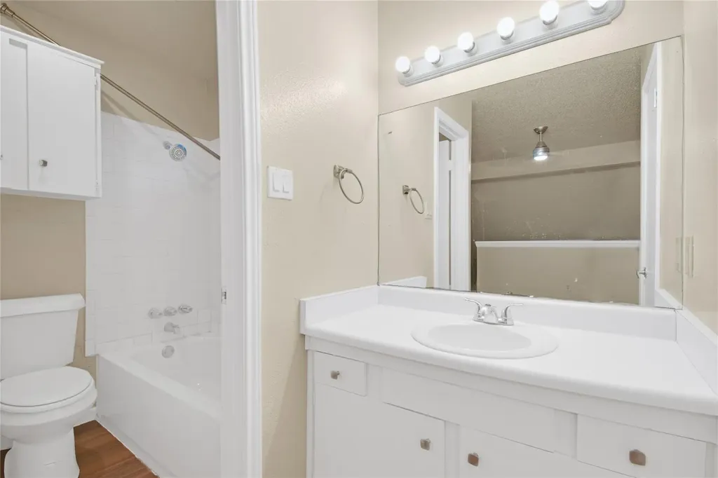 3454 Willowrun Drive Austin TX 78704