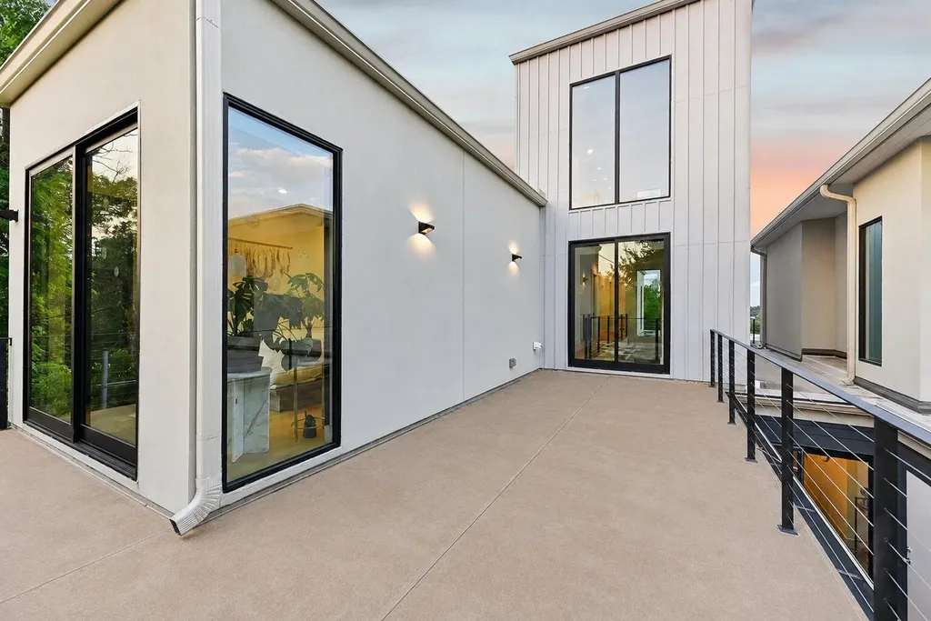 3412 South Oak Drive Austin TX 78704
