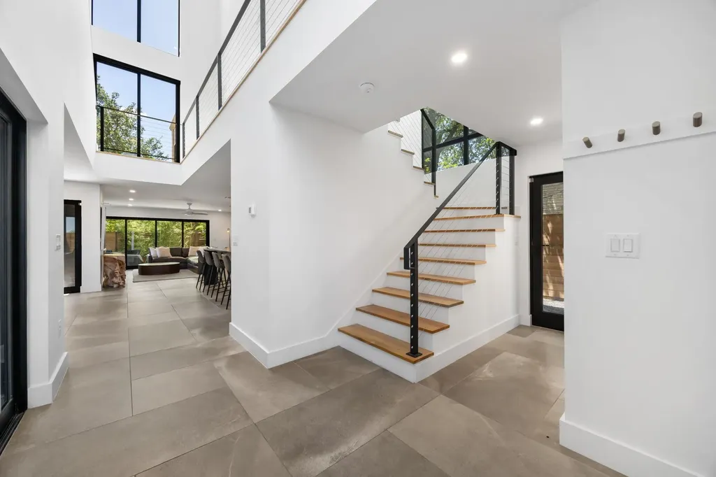 3412 South Oak Drive Austin TX 78704