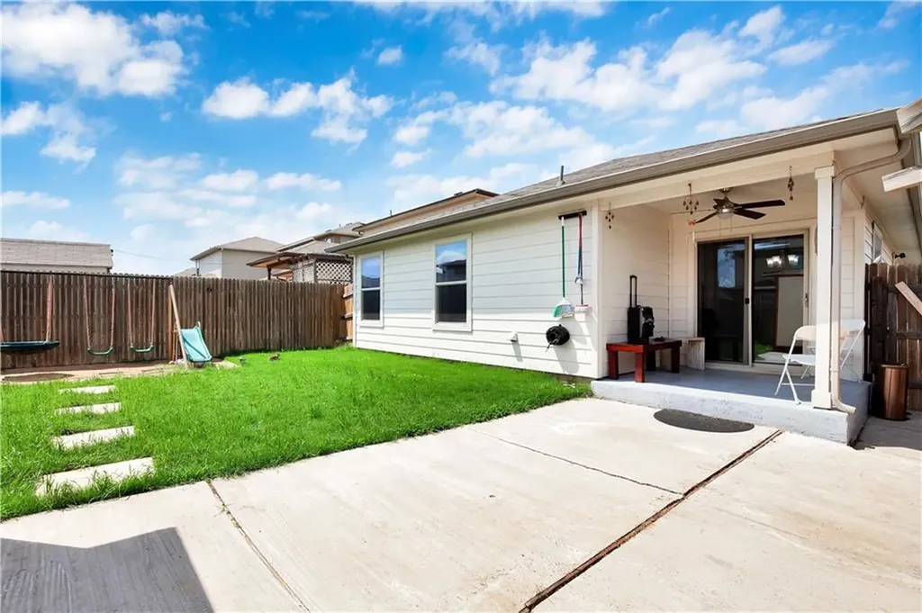 12215 Timber Arch Lane Manor TX 78653