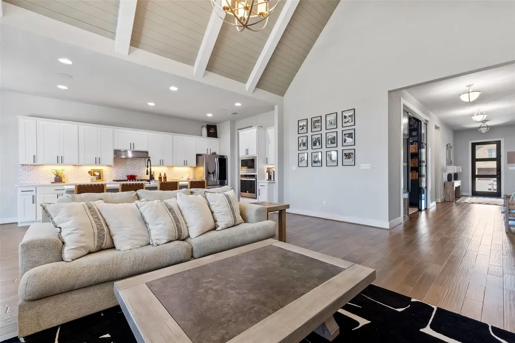 1608 Carmine Drive Leander TX 78641