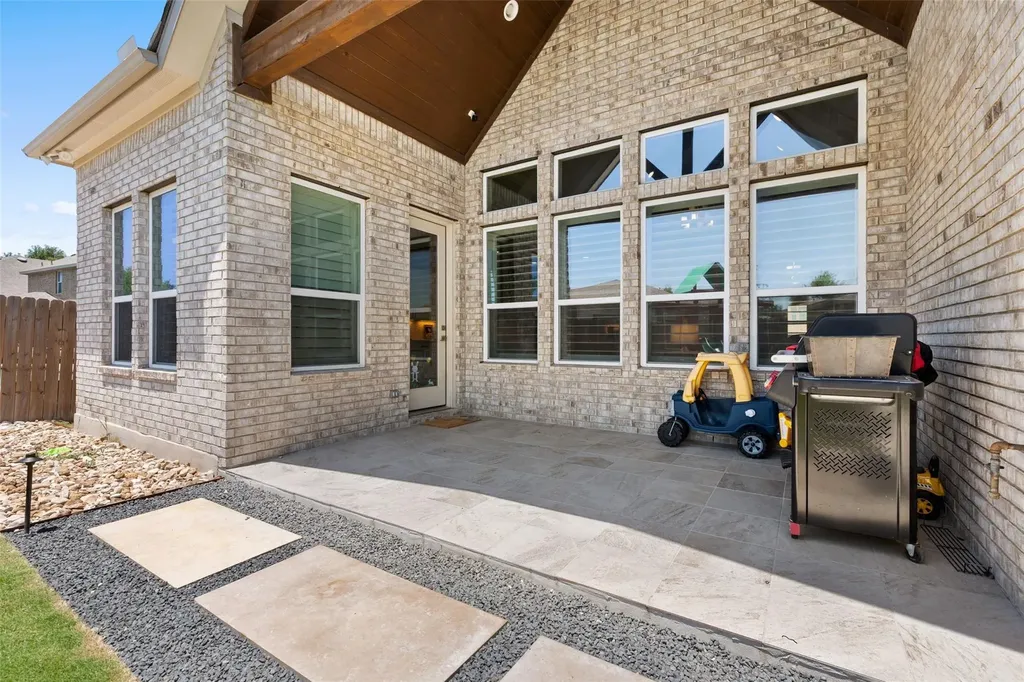 1608 Carmine Drive Leander TX 78641