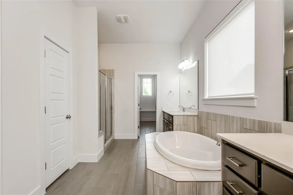 5417 Flowing Brook Cove Austin TX 78738