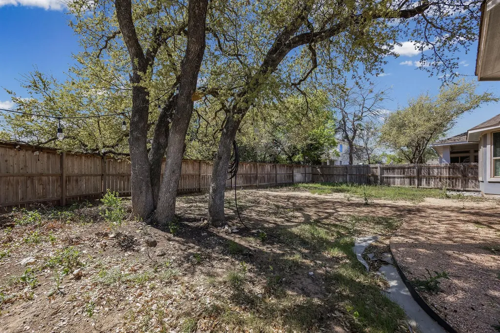 2209 Littleleaf Lane Leander TX 78641