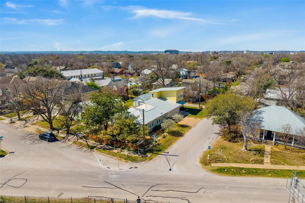 5114 Caswell Avenue Austin TX 78751