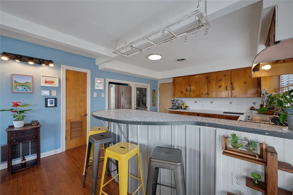 5114 Caswell Avenue Austin TX 78751