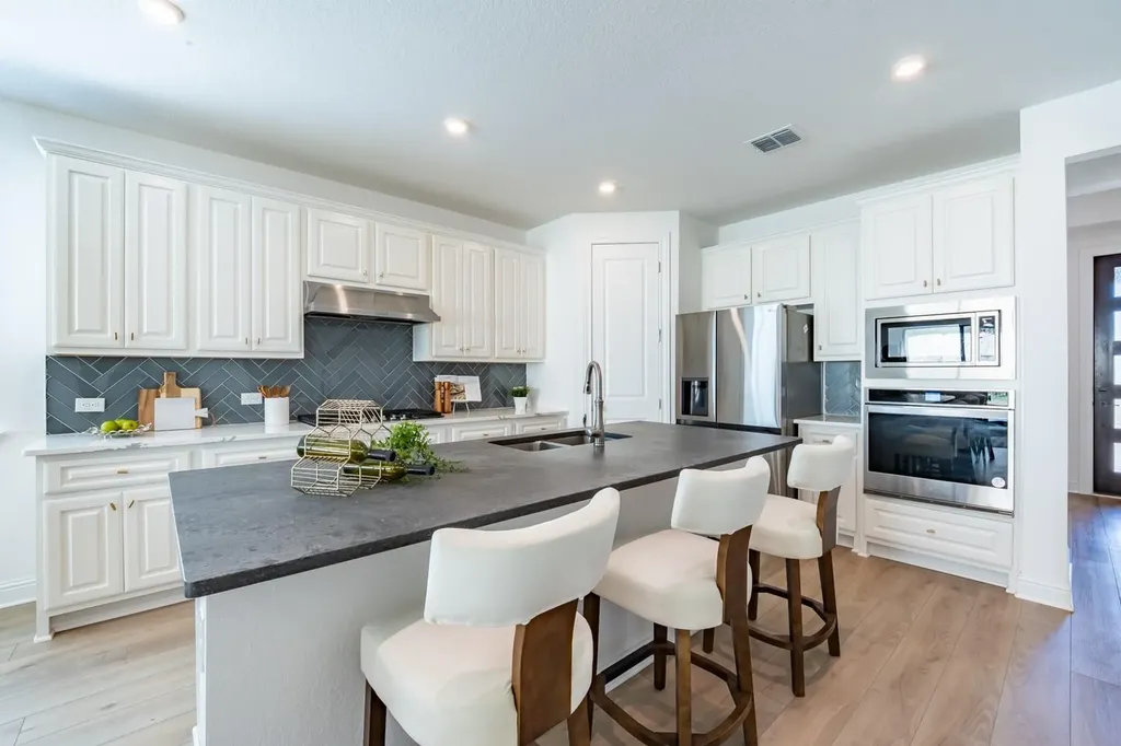 1040 Villa Rialto View Leander TX 78641