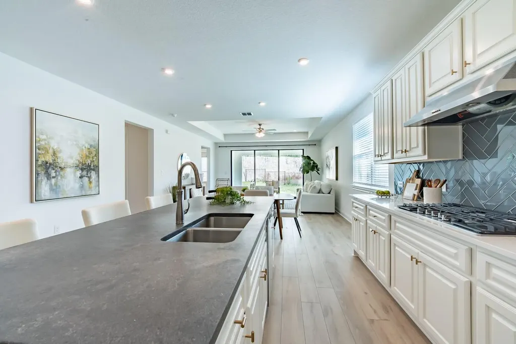 1040 Villa Rialto View Leander TX 78641