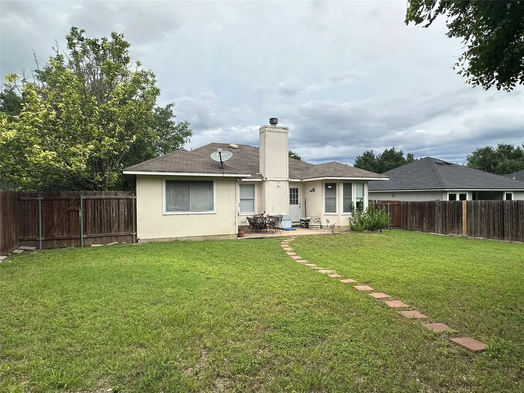 908 Honeysuckle Drive Leander TX 78641