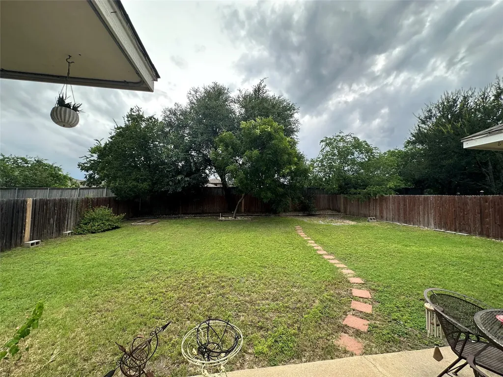 908 Honeysuckle Drive Leander TX 78641