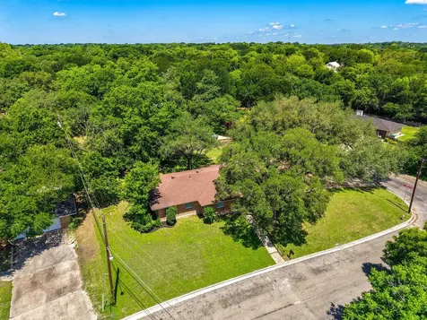 1318 Live Oak Drive Belton TX 76513