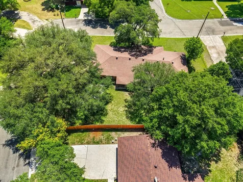 1318 Live Oak Drive Belton TX 76513