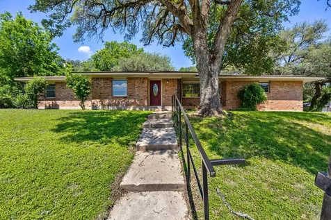 1318 Live Oak Drive Belton TX 76513