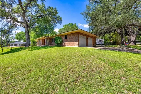 1318 Live Oak Drive Belton TX 76513