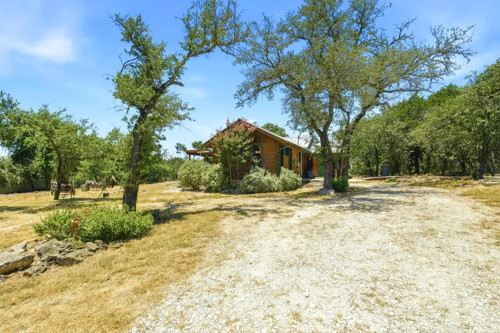 2824 Lost Oak Cv Cove Georgetown TX 78628