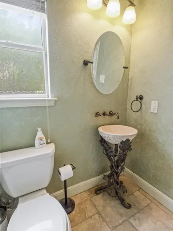 1710 Lakeway Boulevard Lakeway TX 78734