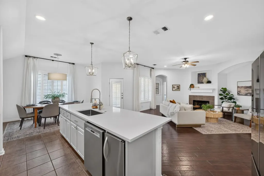 6301 York Bridge Circle Austin TX 78749