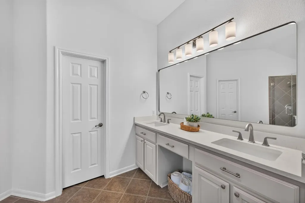 6301 York Bridge Circle Austin TX 78749