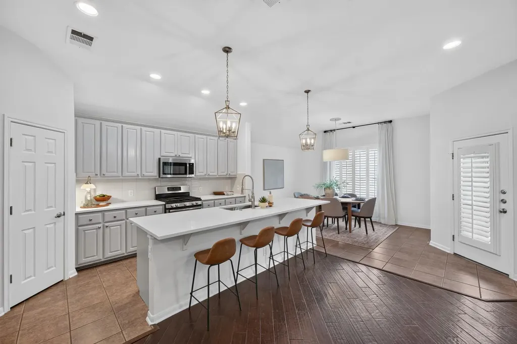 6301 York Bridge Circle Austin TX 78749