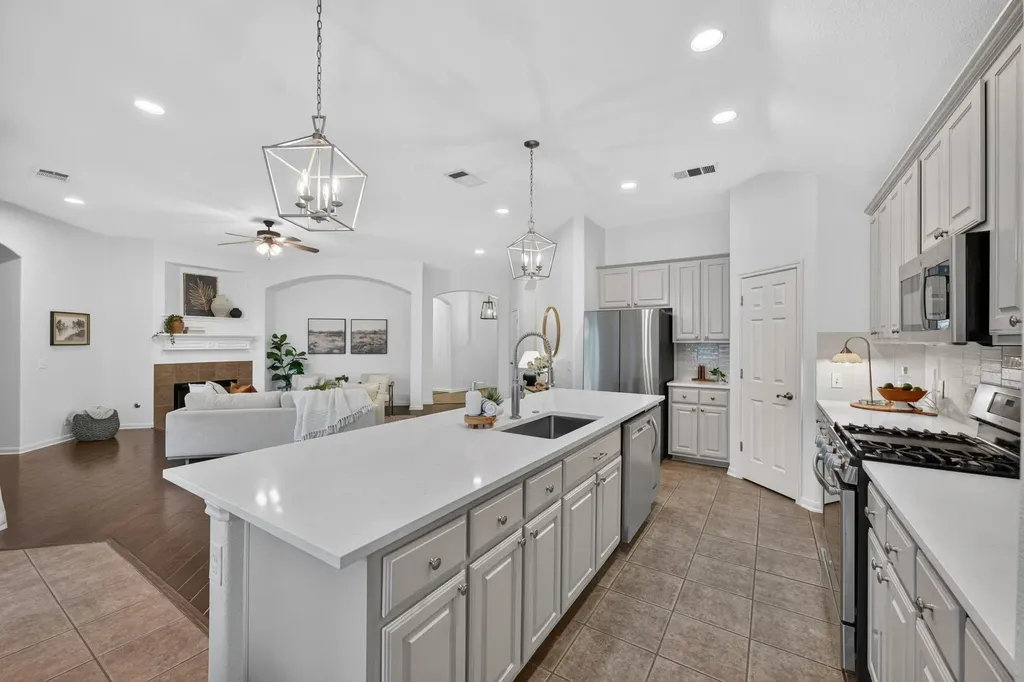 6301 York Bridge Circle Austin TX 78749