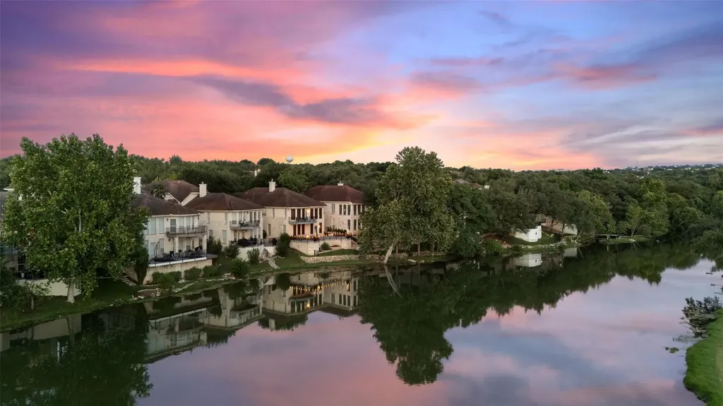 331 The Hills Drive Austin TX 78738