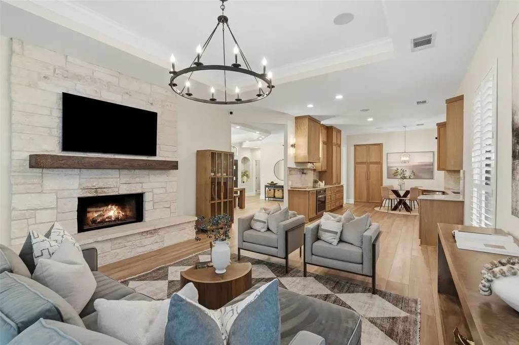 331 The Hills Drive Austin TX 78738