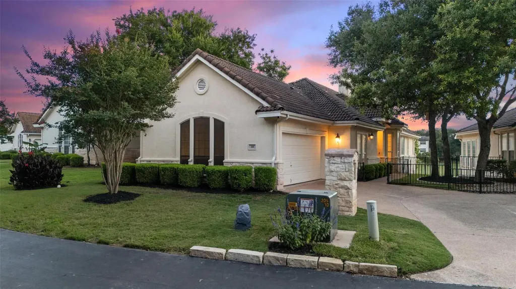 331 The Hills Drive Austin TX 78738