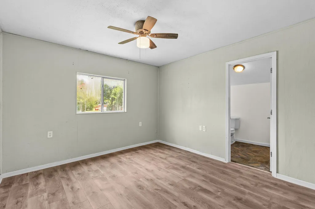307 Crockett Street Holland TX 76534