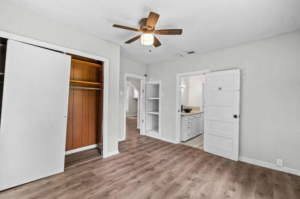 307 Crockett Street Holland TX 76534