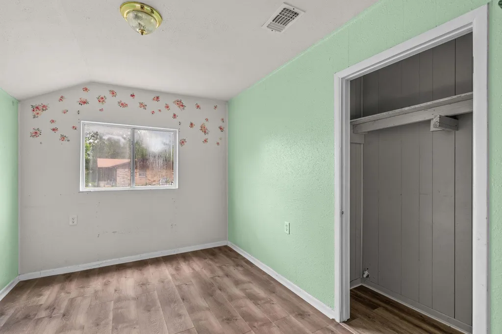 307 Crockett Street Holland TX 76534