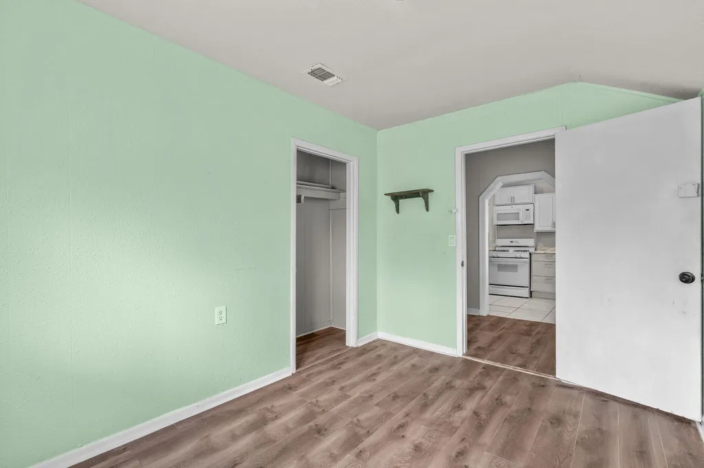 307 Crockett Street Holland TX 76534