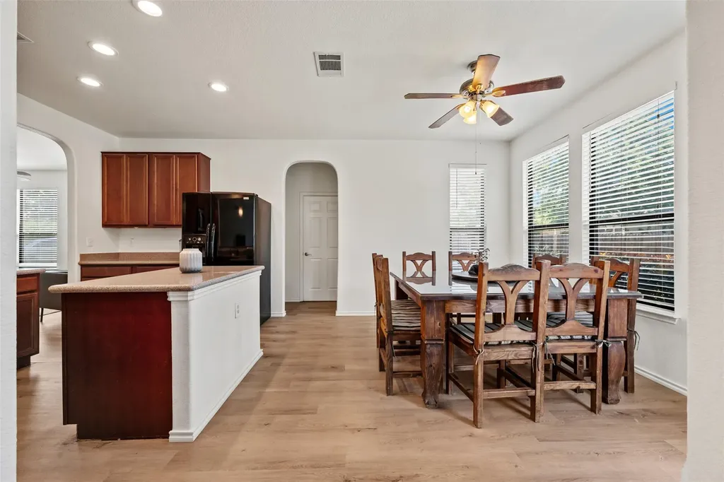 6317 Baythorne Drive Austin TX 78747