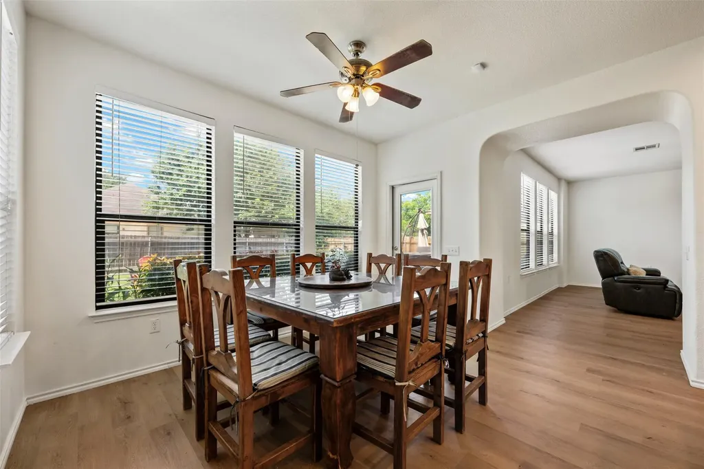 6317 Baythorne Drive Austin TX 78747