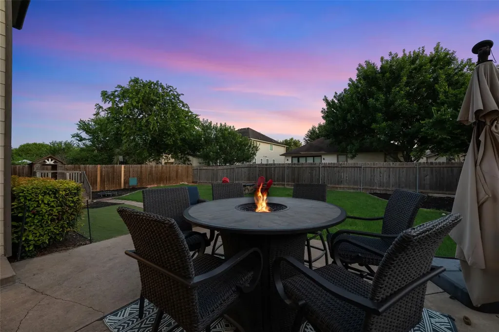 6317 Baythorne Drive Austin TX 78747