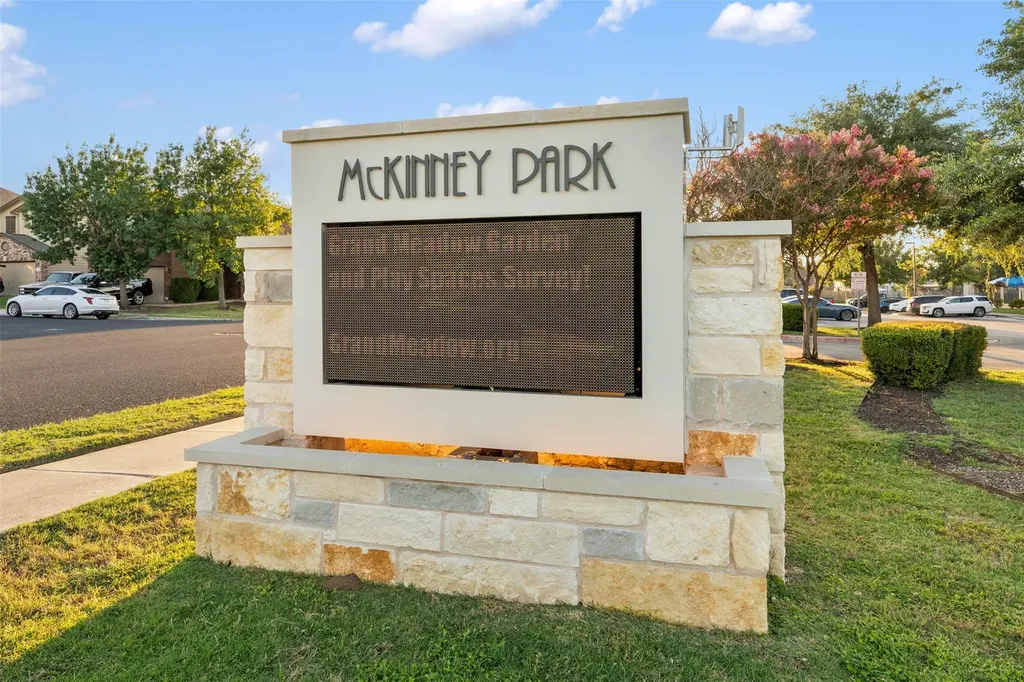 6317 Baythorne Drive Austin TX 78747