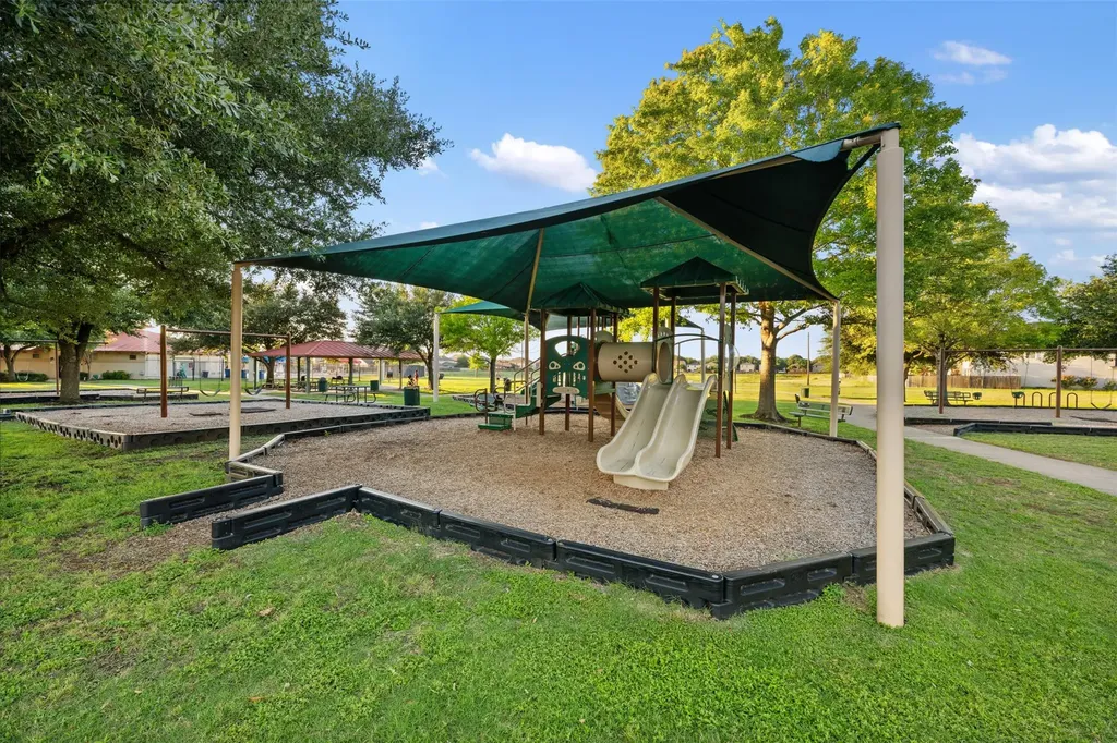 6317 Baythorne Drive Austin TX 78747