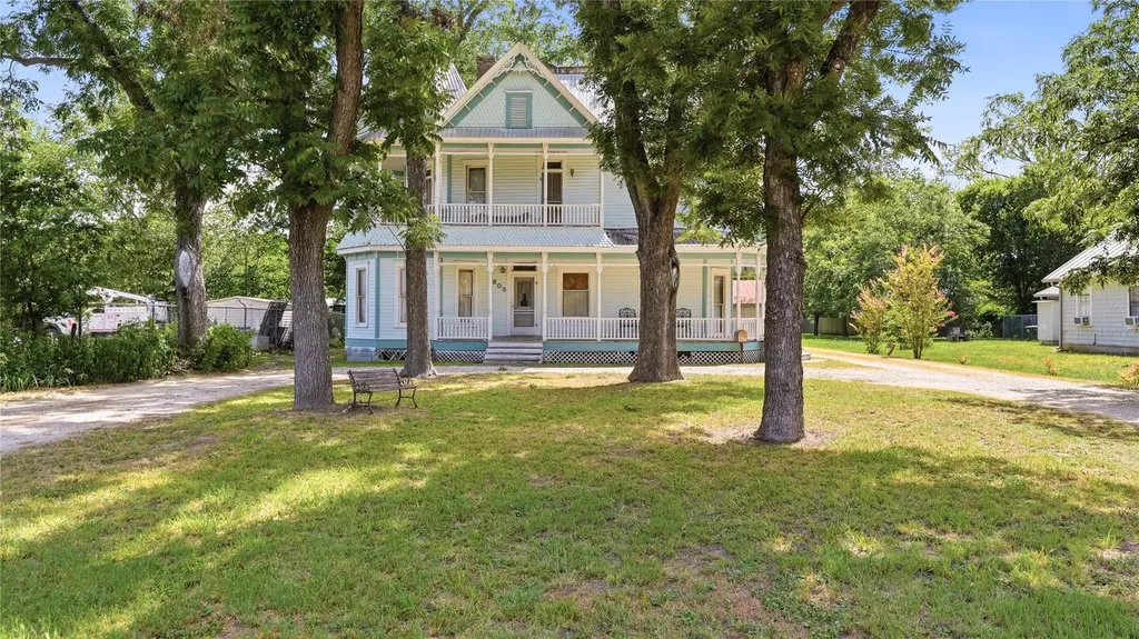503 Main Street Martindale TX 78655