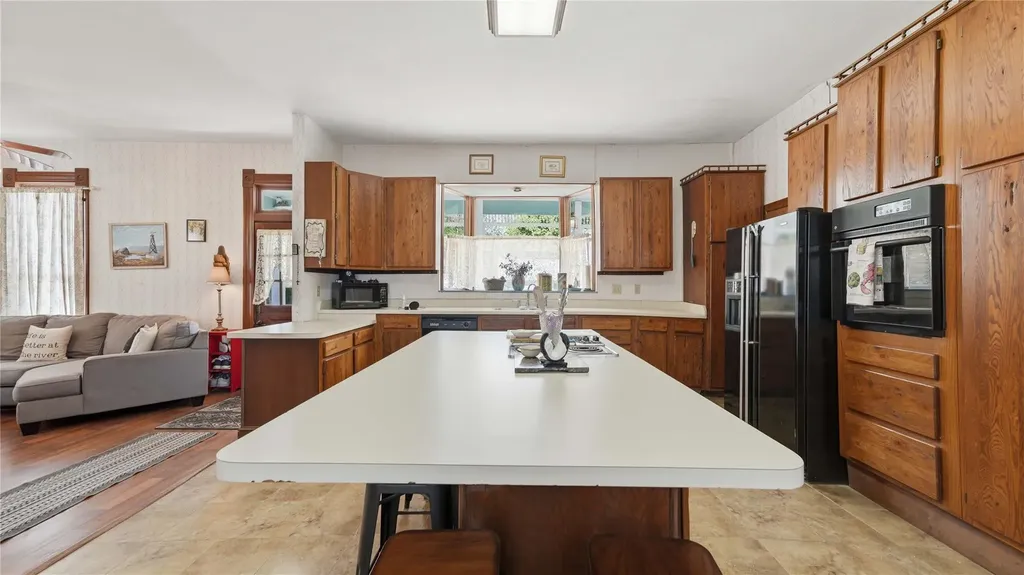 503 Main Street Martindale TX 78655