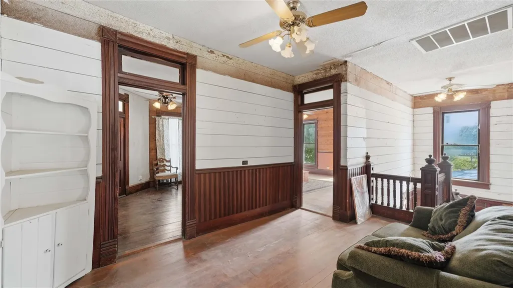 503 Main Street Martindale TX 78655
