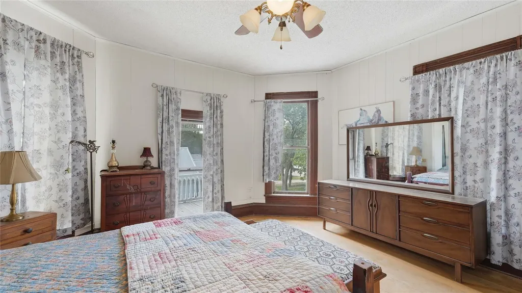 503 Main Street Martindale TX 78655