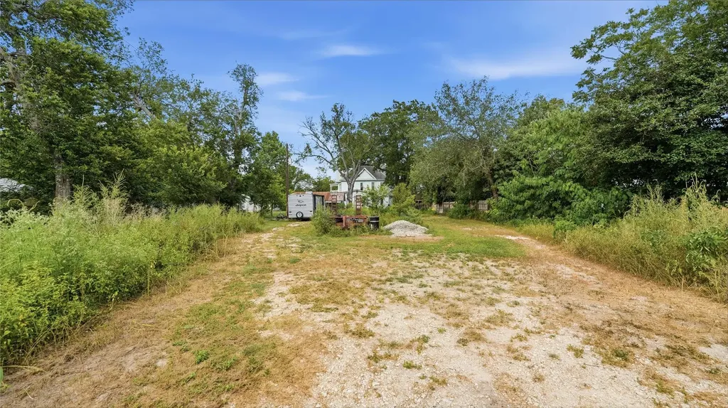 503 Main Street Martindale TX 78655