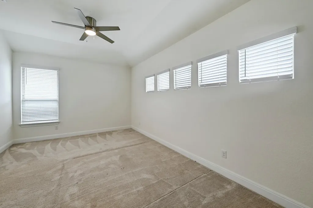 5704 Monrovia Lane Pflugerville TX 78660